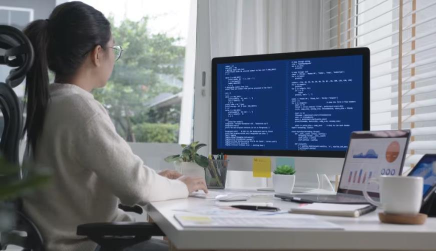 洛隆县企业数字化解决方案：机器学习赋能商业模式升级的核心路径